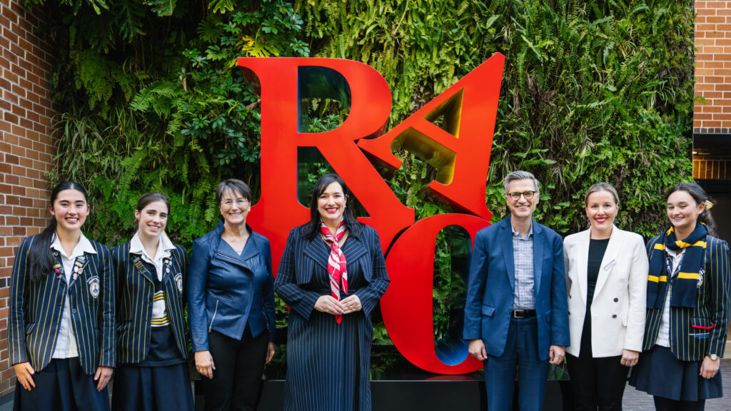 Internationally renowned psychologists visit Ravenswood